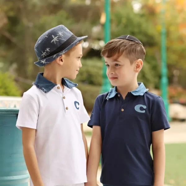 ⁦חולצת פולו לבן שרוול קצר⁩ – תמונה ⁦2⁩